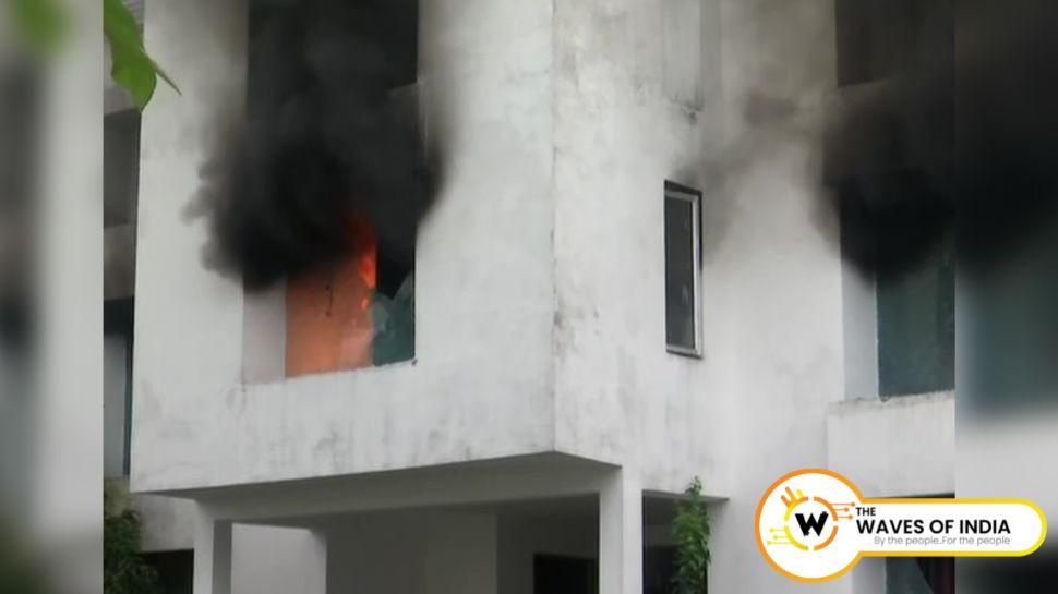 अंकिता हत्याकांड का मुद्दा उठा, गुस्साए लोगों ने आरोपी पुलकित के रिसॉर्ट में लगाई आग
